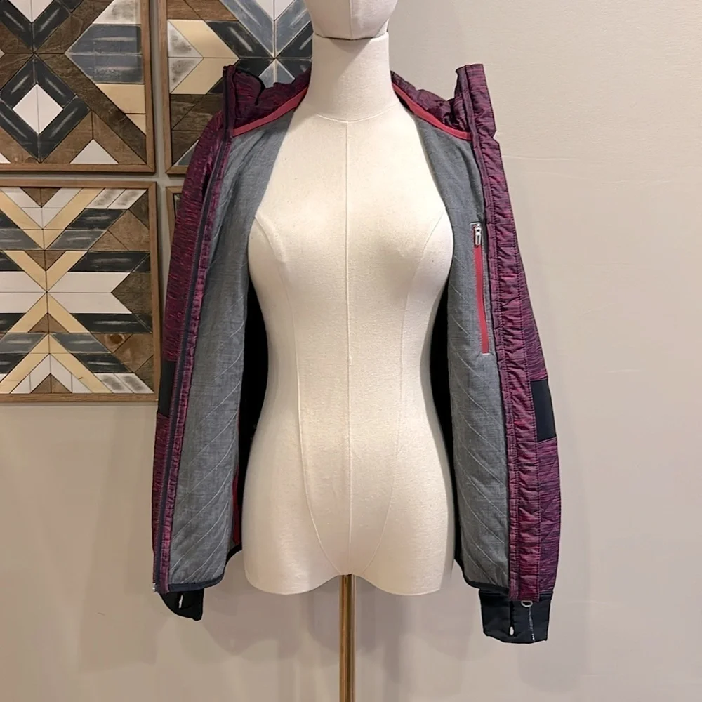 Icebreaker Women's MerinoLOFT™ Helix Long Sleeve Zip Hood Fraser Peaks Jacket S - Picture 8 of 9